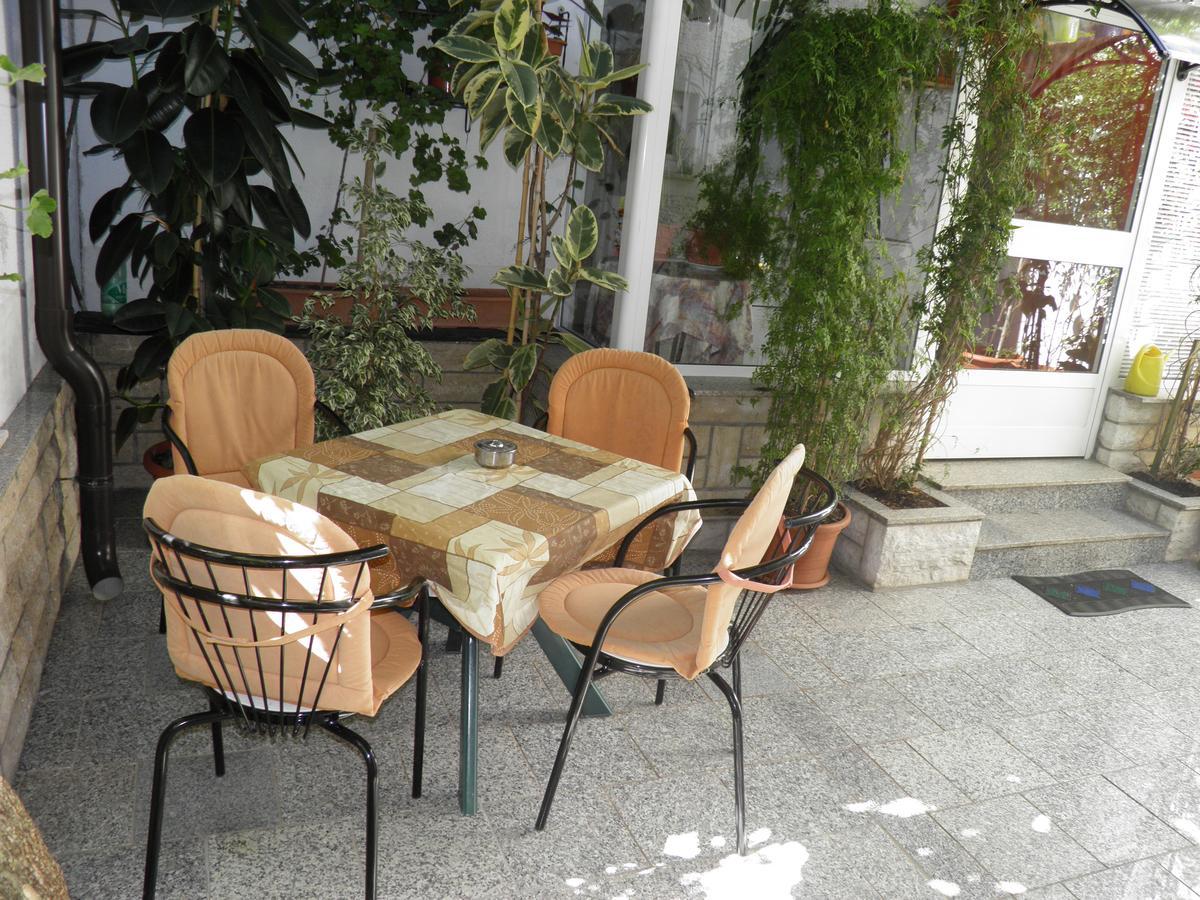 Apartment Mira Пореч Екстер'єр фото